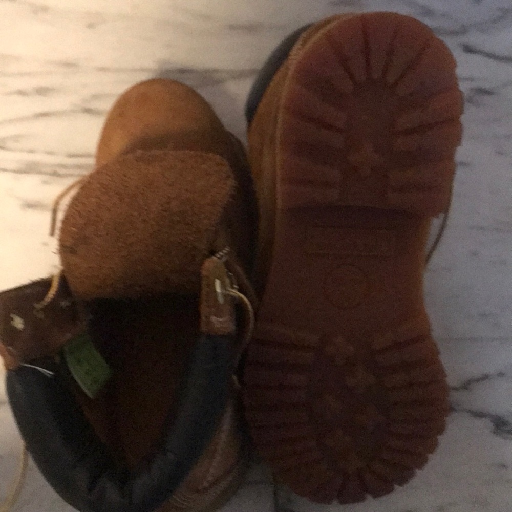 Timberland - Picture 4 of 5